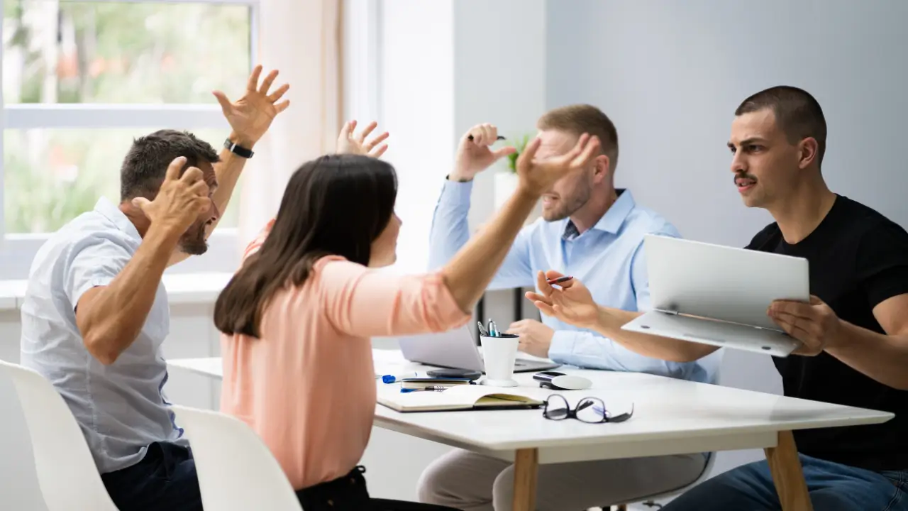 Negociando com Pessoas Difíceis em Cenários Desafiadores: Estratégias de Alta Performance para Resultados Concretos.
