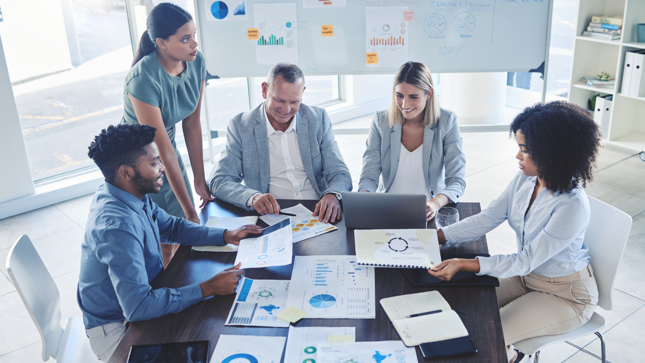 Pessoas em ambiente de trabalho